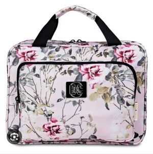 B & C Floral Pink Travel Bag Multiple Pockets NWT
